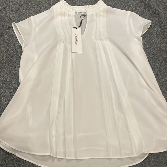 🍑 Calvin Klein Petite Ruffle-Neck Top - Picture 2 of 3